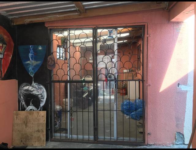 2 BEDROOM FREEHOLD FOR SALE IN EKUPHUMLENI
